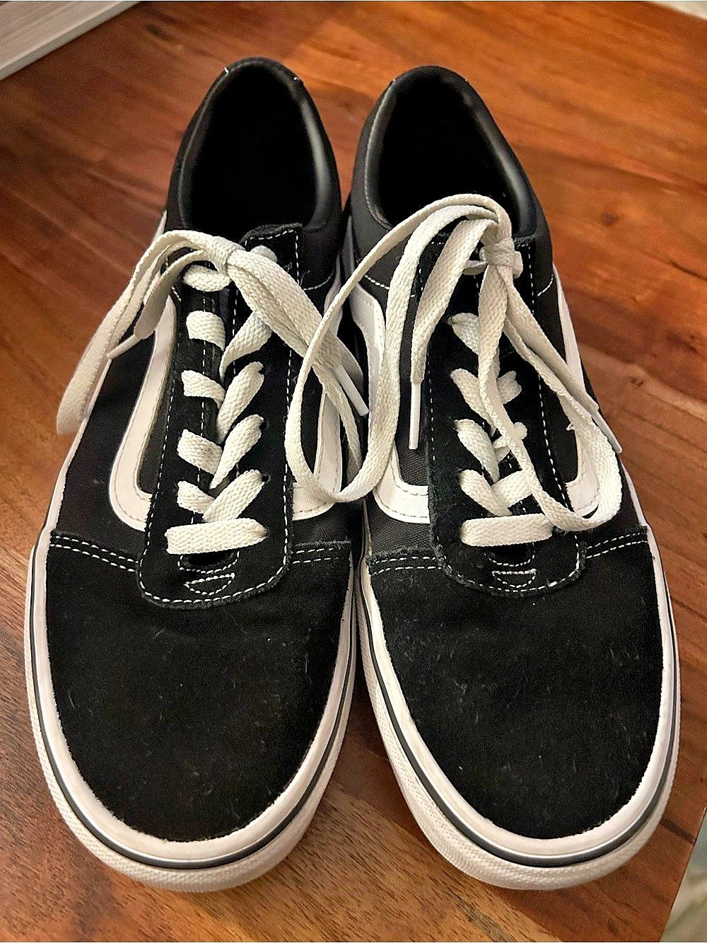Vans Old Skool Sneakers Black & White Women's US 8.5